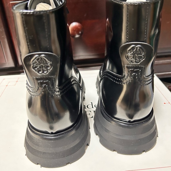 Alexander McQueen combat boots size 39 - Picture 4 of 5